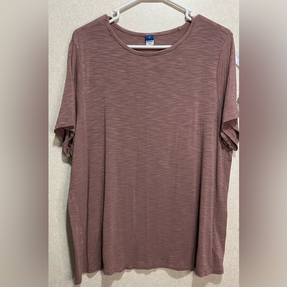 Old Navy T-Shirt